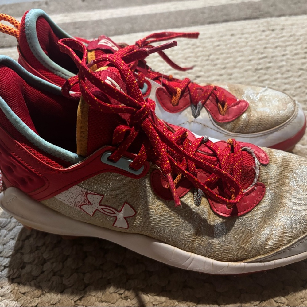 Under Armour Bryce Harper 
Red and Gold Baseball Cleats ⚾️